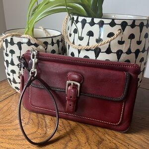 Coach Hampton’s leather large skinny wristlet wine mahogany vintage Y2K